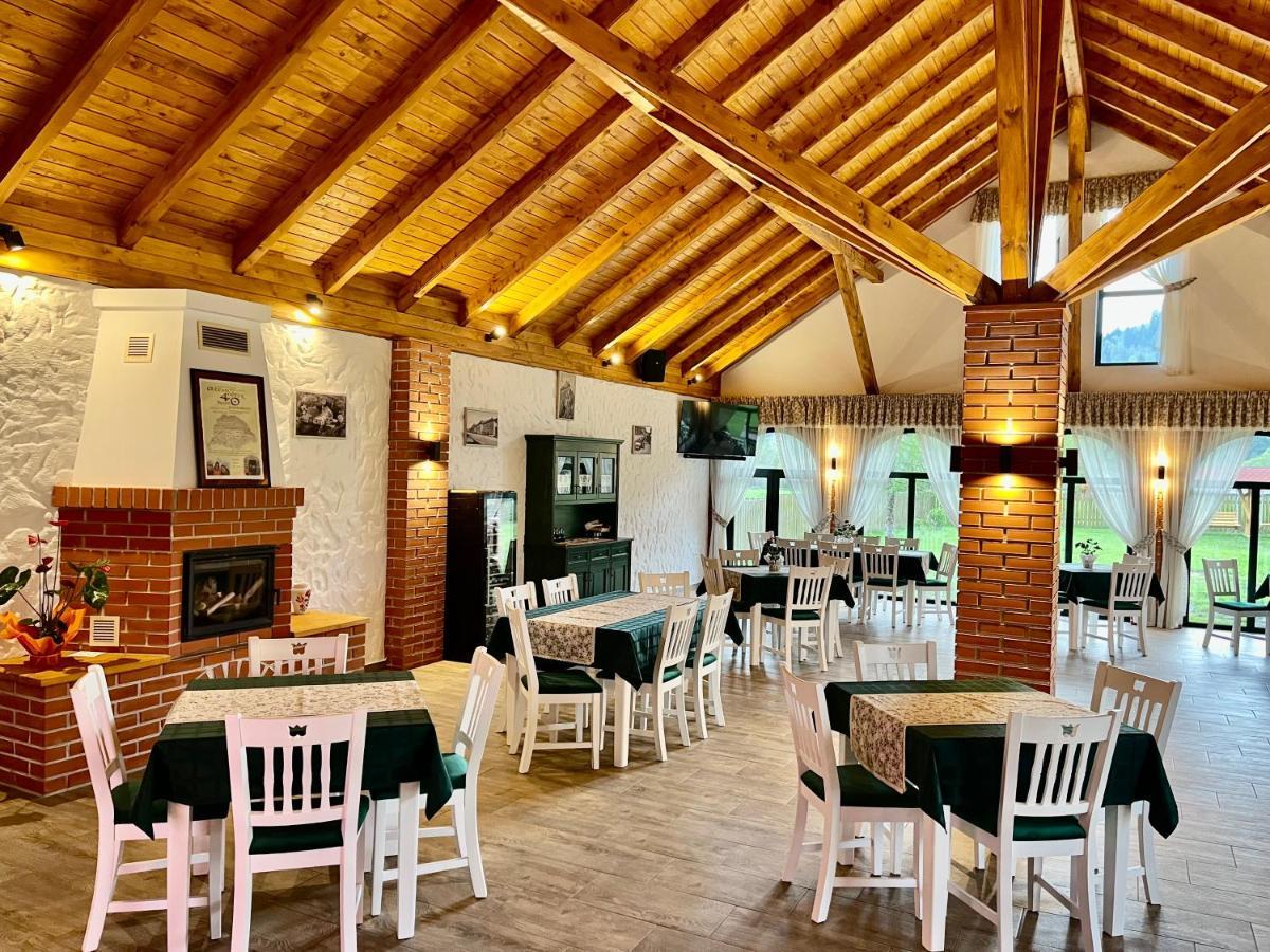 Biotour Camping & Restaurant Ghimeş-Făget Exteriér fotografie