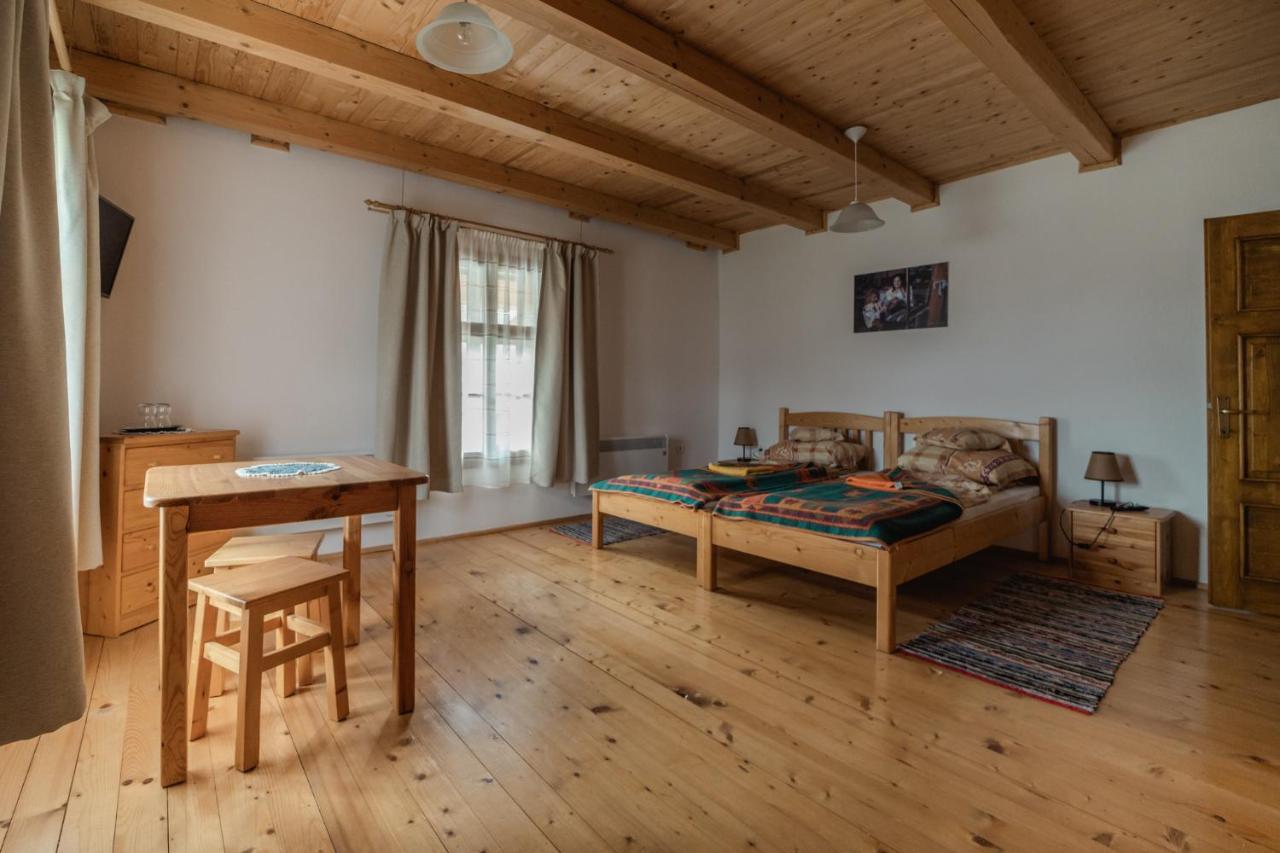 Biotour Camping & Restaurant Ghimeş-Făget Exteriér fotografie