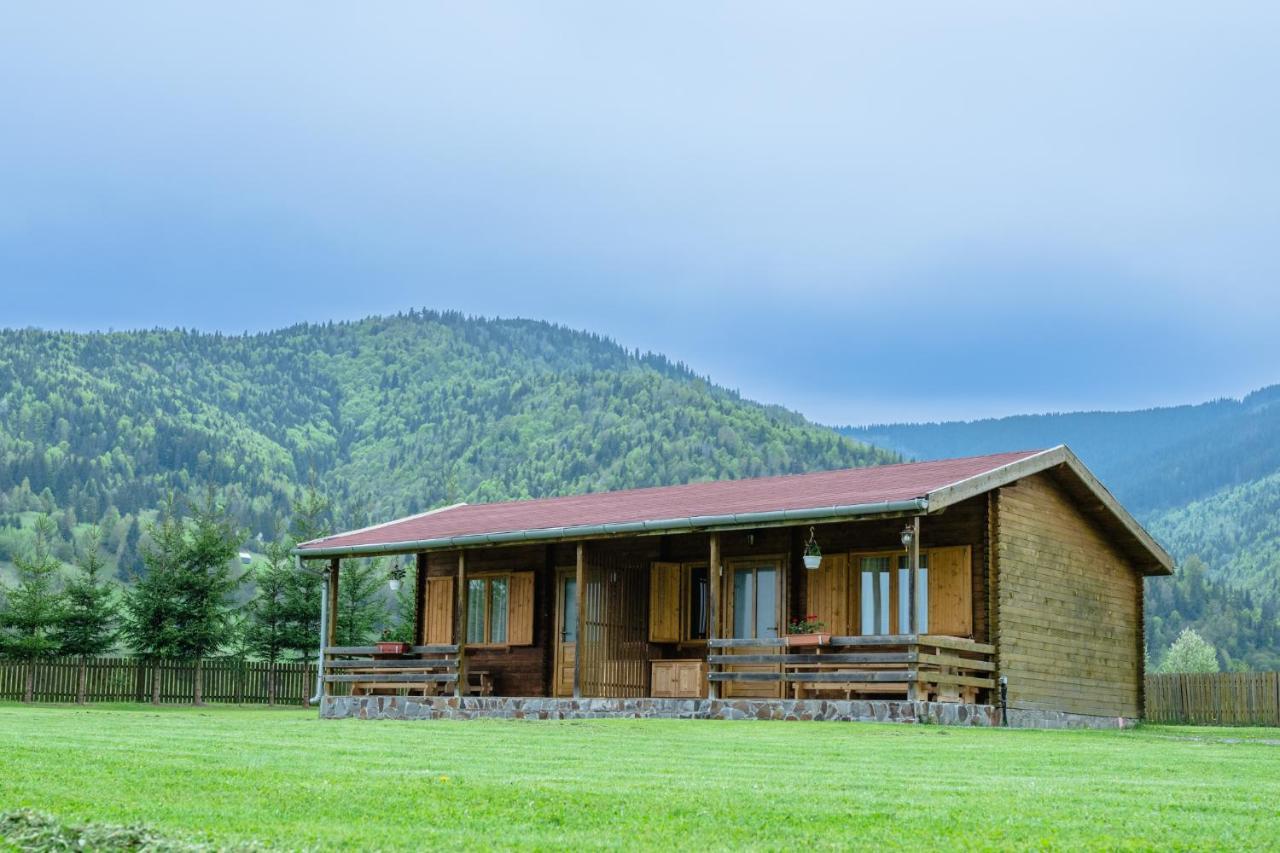 Biotour Camping & Restaurant Ghimeş-Făget Exteriér fotografie