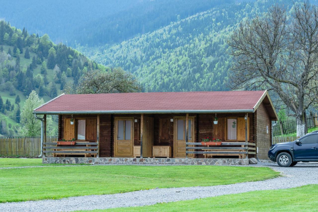 Biotour Camping & Restaurant Ghimeş-Făget Exteriér fotografie
