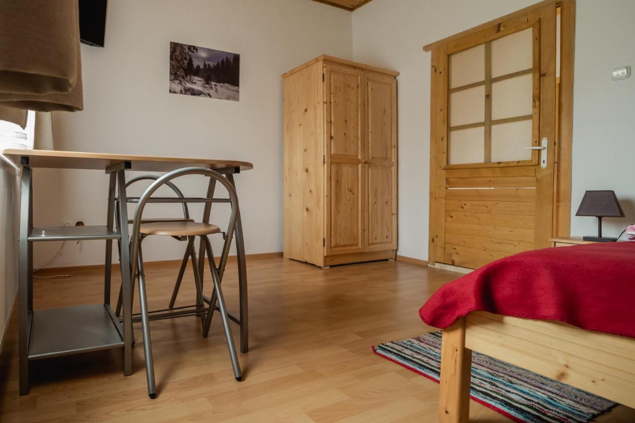 Biotour Camping & Restaurant Ghimeş-Făget Exteriér fotografie